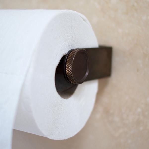 Toni Copenhagen toiletrulleholder - Bruneret Toni Copenhagen toiletrulleholder - Bruneret