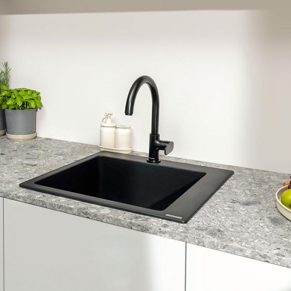 hansgrohe Vernis Blend M35 210 k&oslash;kkenarmatur m/ svingtud - Mat sort